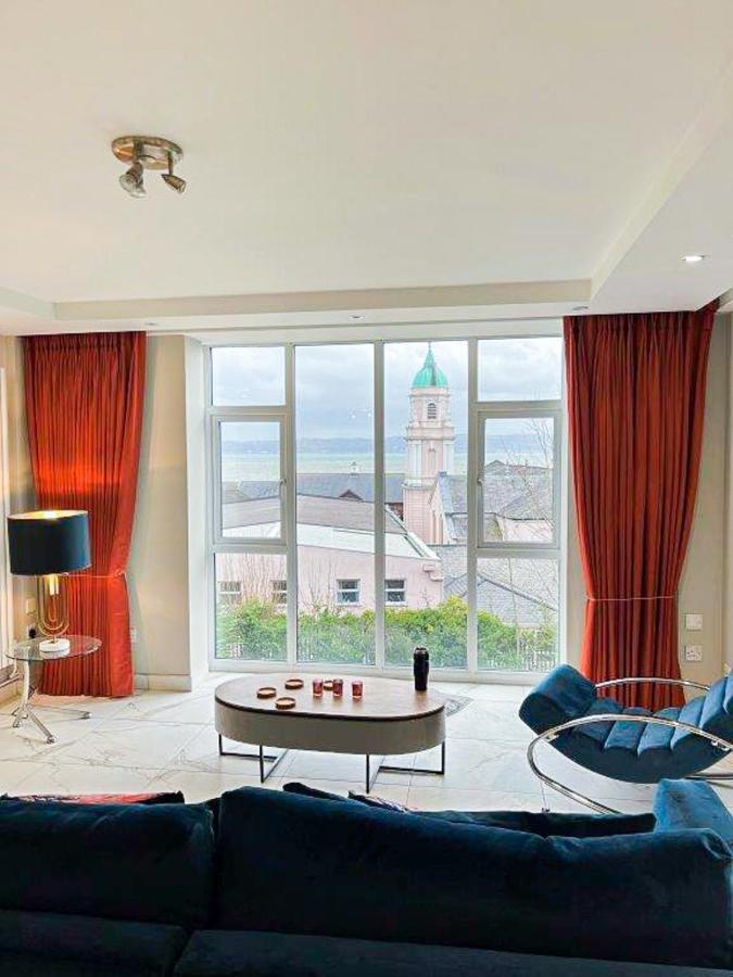 Modern Luxurious Apartment W/ Patio Balcony & View Jordanstown Exterior foto